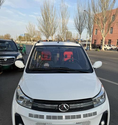 丽驰征途大灯拆卸步骤是什么？需要哪些工具？